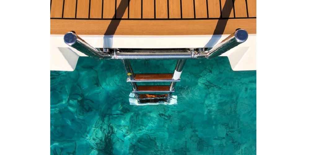 hamptons boat slides